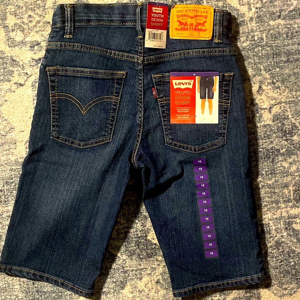 Levi’s youth cargos size 10 dark denim